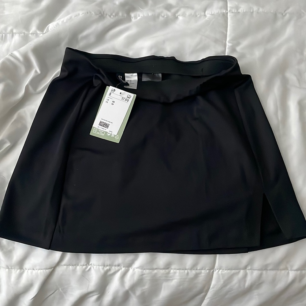 Black skirt
